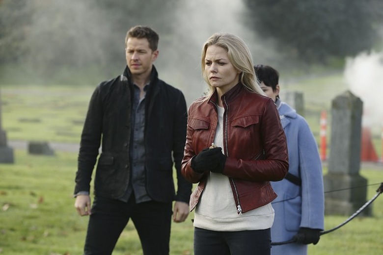 JOSH DALLAS, JENNIFER MORRISON