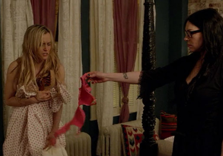 orange-is-the-new-black-laura-prepon-memorable-scene