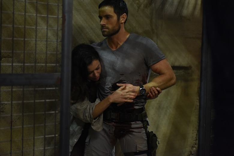 Sarah (TATIANA MASLANY) and Paul (DYLAN BRUCE)