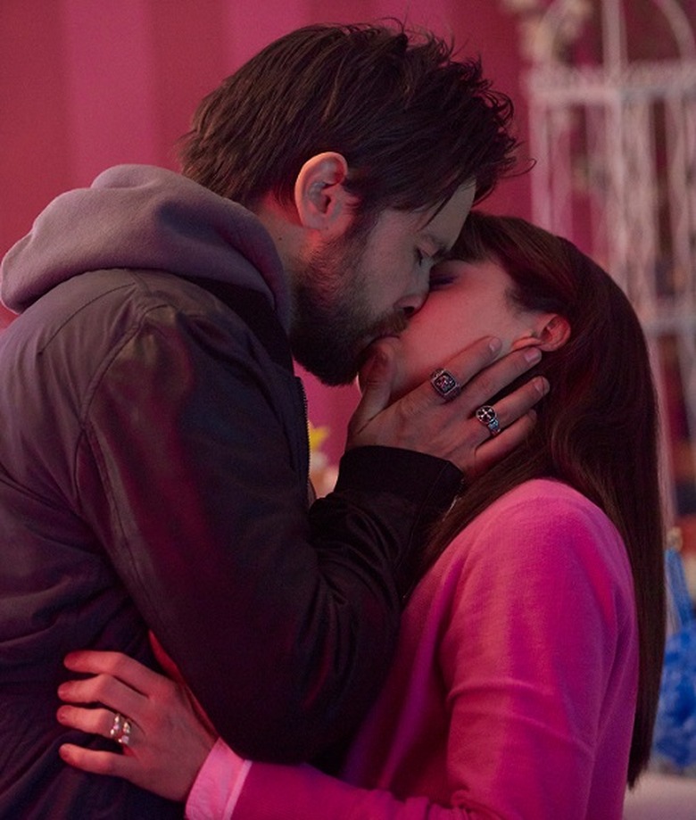 Jason Kellerman (JUSTIN CHATWIN) and Alison (TATIANA MASLANY)
