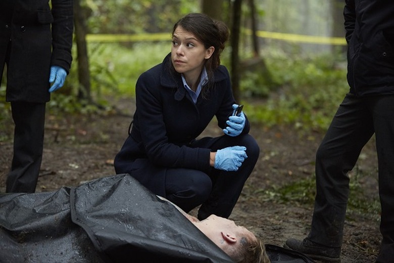 Beth (TATIANA MASLANY)