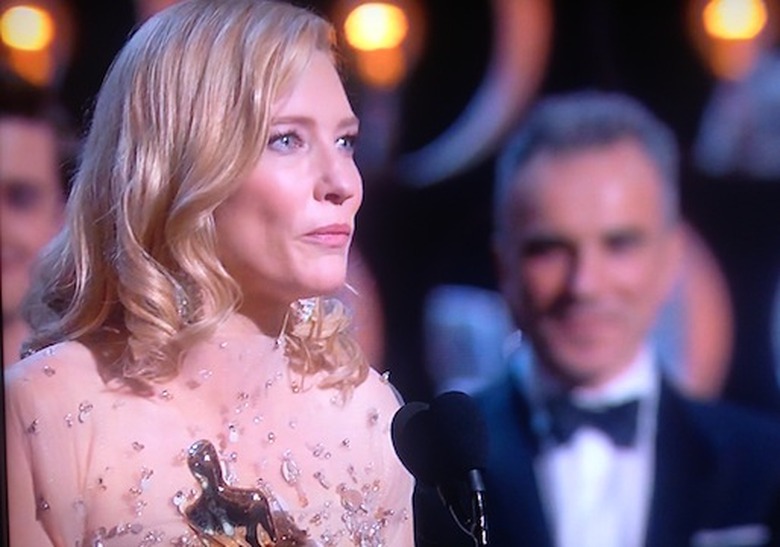 20--Oscars-Ceremony-cate-blanchett
