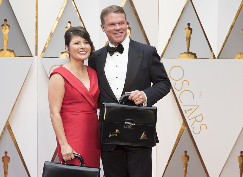 ACCOUNTANTS FROM PRICEWATERHOUSECOOPERS