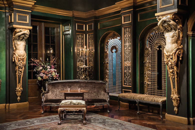 Outlander Season 2 Sets