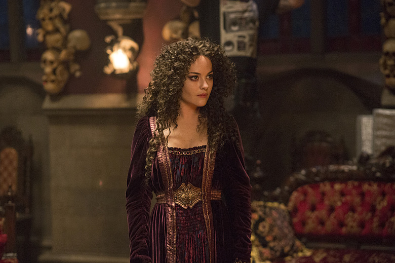 PennyDreadful_201_4195.R