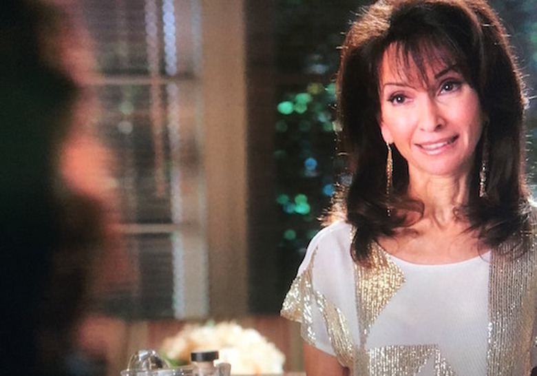 devious-maids-pregnant-zoila