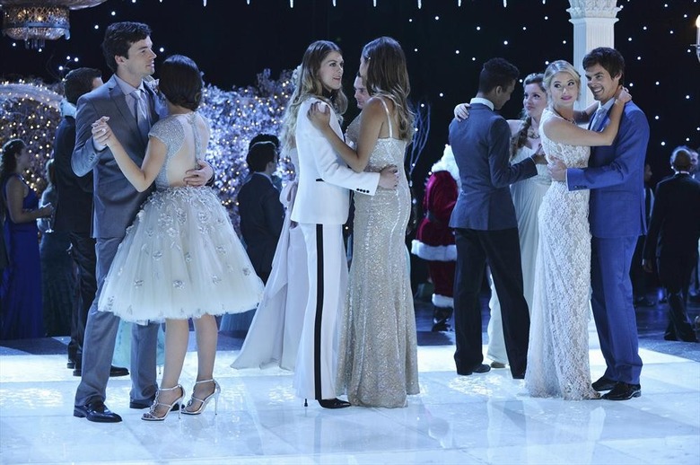 IAN HARDING, LUCY HALE, LINDSEY SHAW, SHAY MITCHELL, ASHLEY BENSON, TYLER BLACKBURN