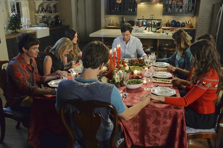 TYLER BLACKBURN, ASHLEY BENSON, LUCY HALE, IAN HARDING, LINDSEY SHAW, TROIAN BELLISARIO