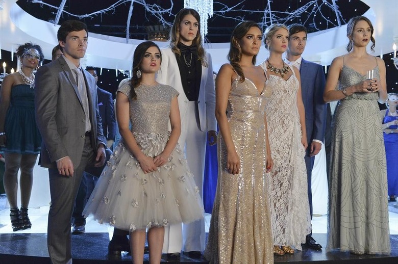 IAN HARDING, LUCY HALE, LINDSEY SHAW, SHAY MITCHELL, ASHLEY BENSON, TYLER BLACKBURN, TROIAN BELLISARIO
