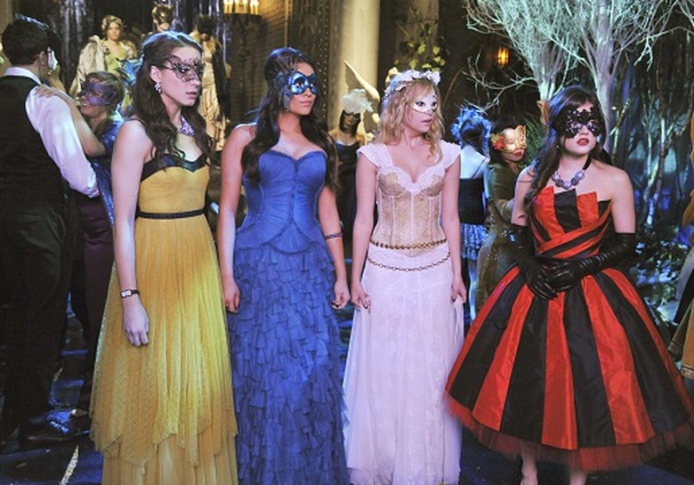 TROIAN BELLISARIO, SHAY MITCHELL, ASHLEY BENSON, LUCY HALE