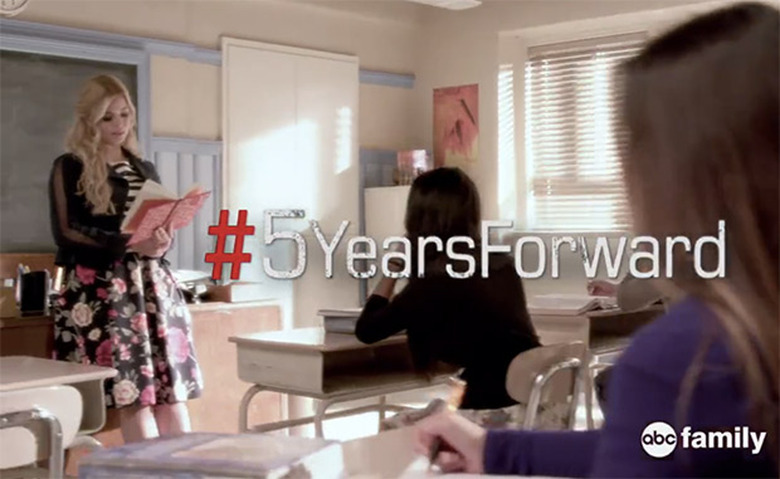 pretty-little-liars-future-14