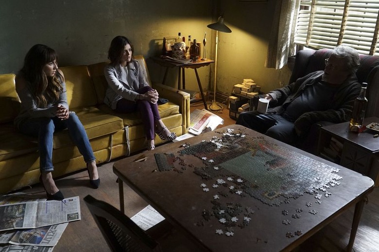 pretty-little-liars-708-01