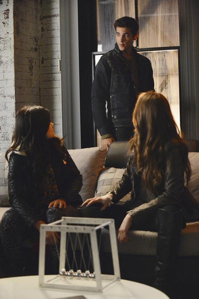 pretty-little-liars-finale-24