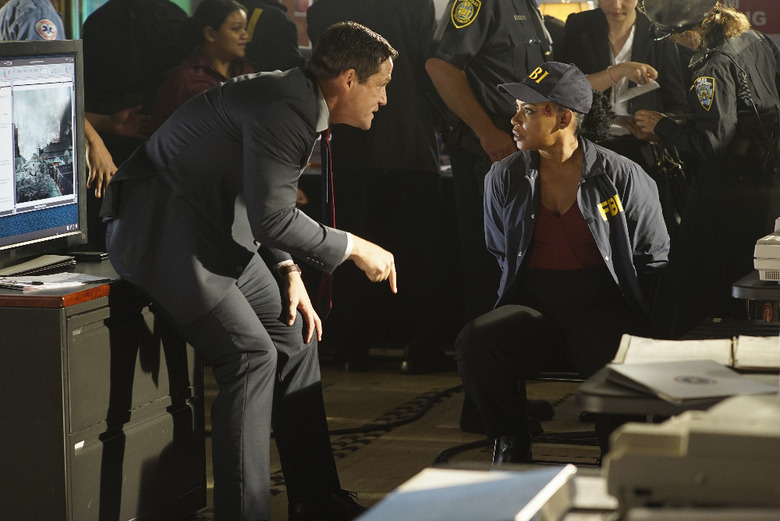 JOSH HOPKINS, AUNJANUE ELLIS