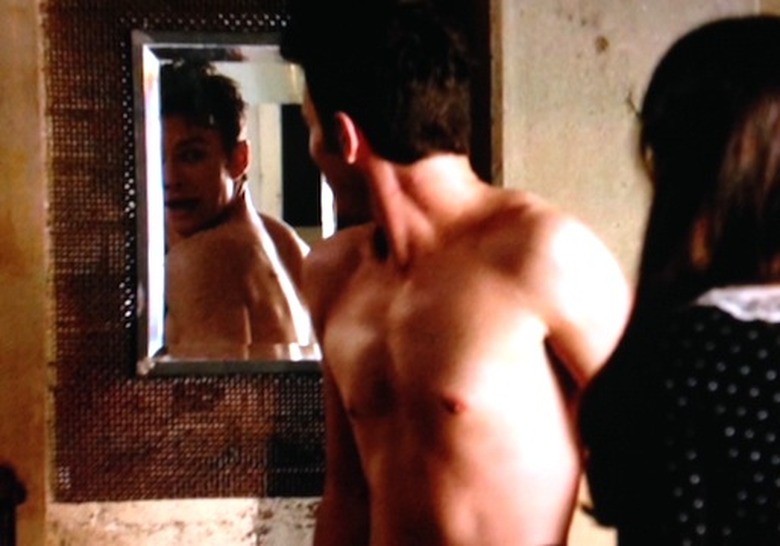 5-Glee-Kurt-Shirtless