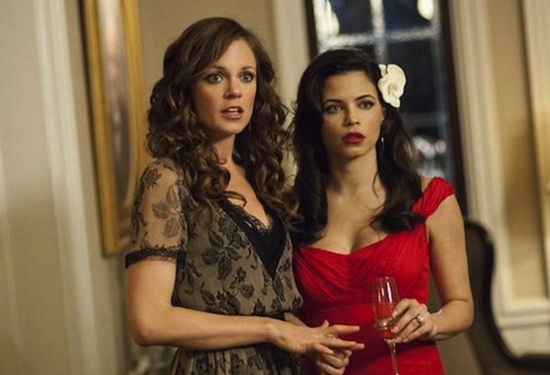 Witches-of-East-End-Super-Power-Boobs