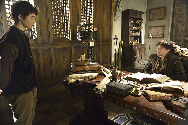 reign-season-2-photos (1)
