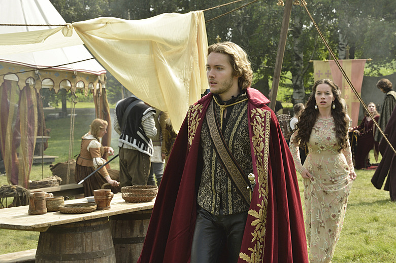 reign-season-2-photos (3)