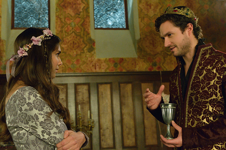 reign-season-2-photos (3)