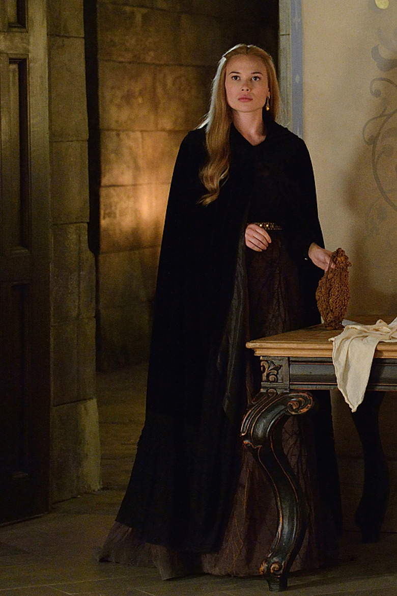 reign-season-2-photos (4)