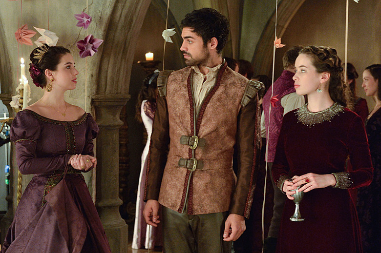 reign-season-2-photos (5)