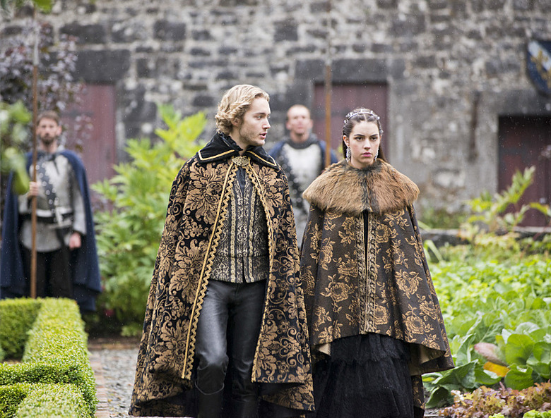 reign-season-2-photos (8)