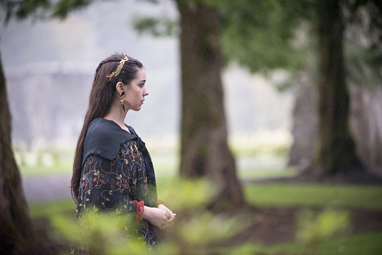 reign-season-2-photos (9)