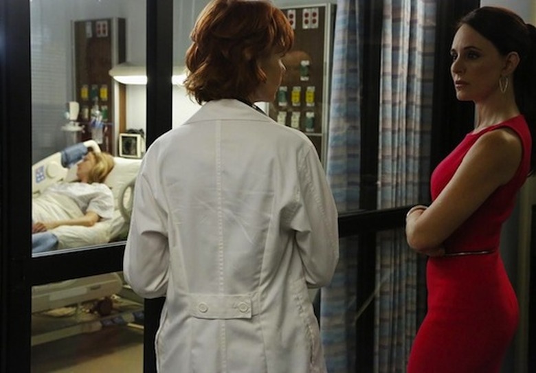 EMILY VANCAMP (BACKGROUND, HOLLY HAWKINS, MADELEINE STOWE