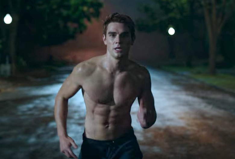 Riverdale Archie Shirtless Season 1 Episode 2