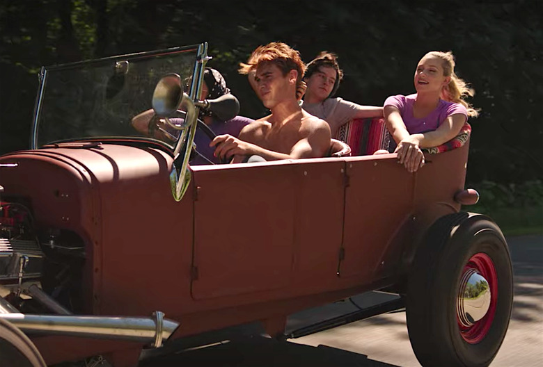 Riverdale Archie Shirtless Season 3 Episode 1