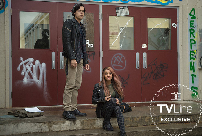 Riverdale Season 2 Photos