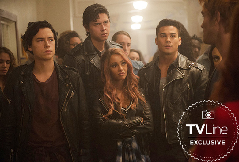 Riverdale Season 2 Photos