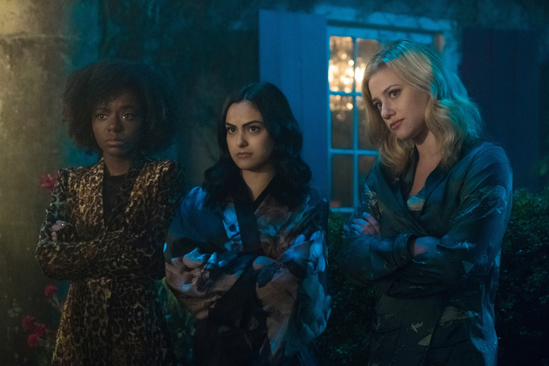 Riverdale Season 2 Photos