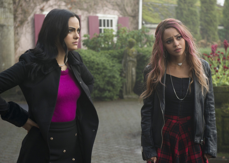 Riverdale Season 2 Photos
