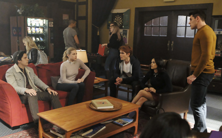 Riverdale Season 2 Photos