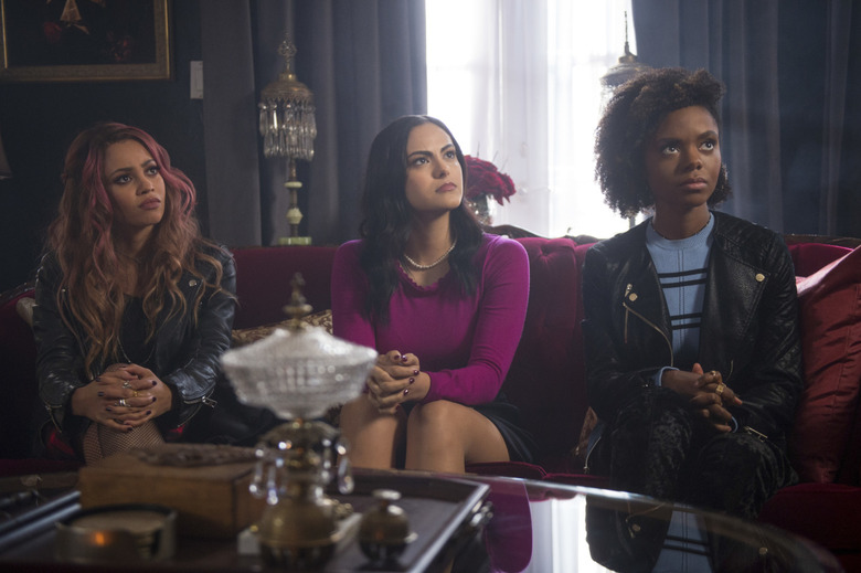 Riverdale Season 2 Photos