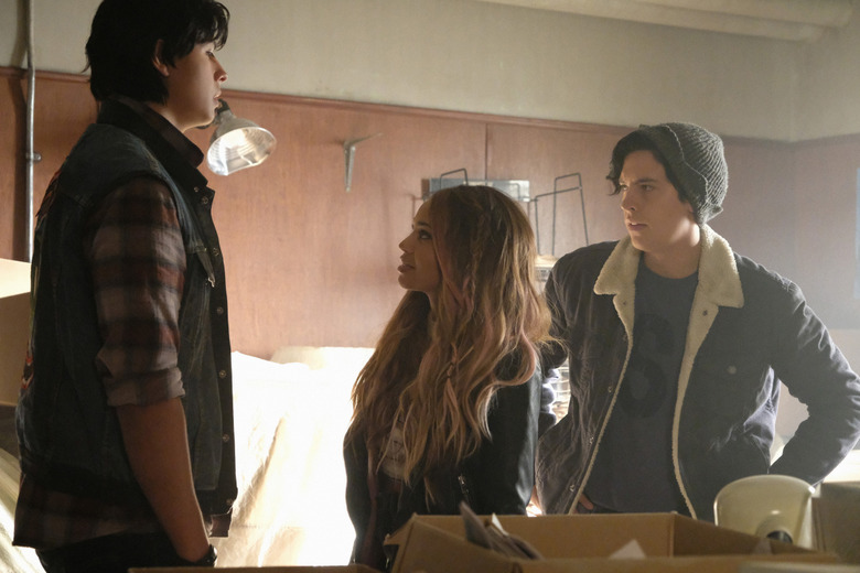 Riverdale Season 2 Photos