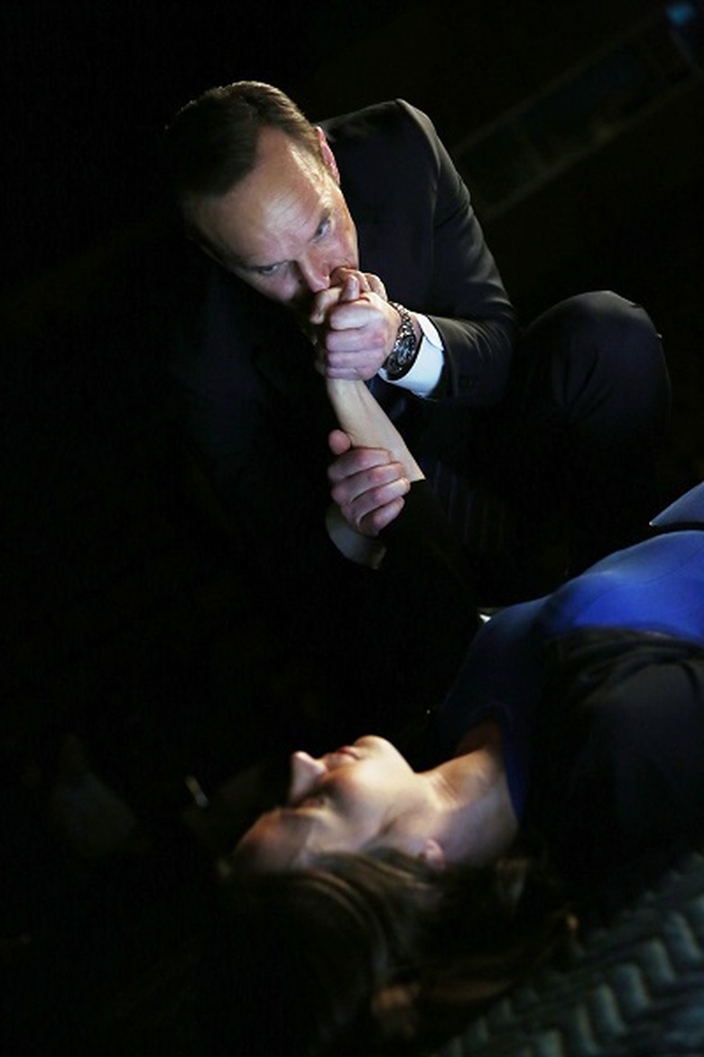 AMY ACKER, CLARK GREGG