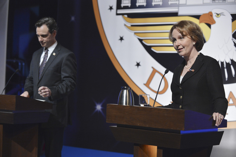 TONY GOLDWYN, KATE BURTON