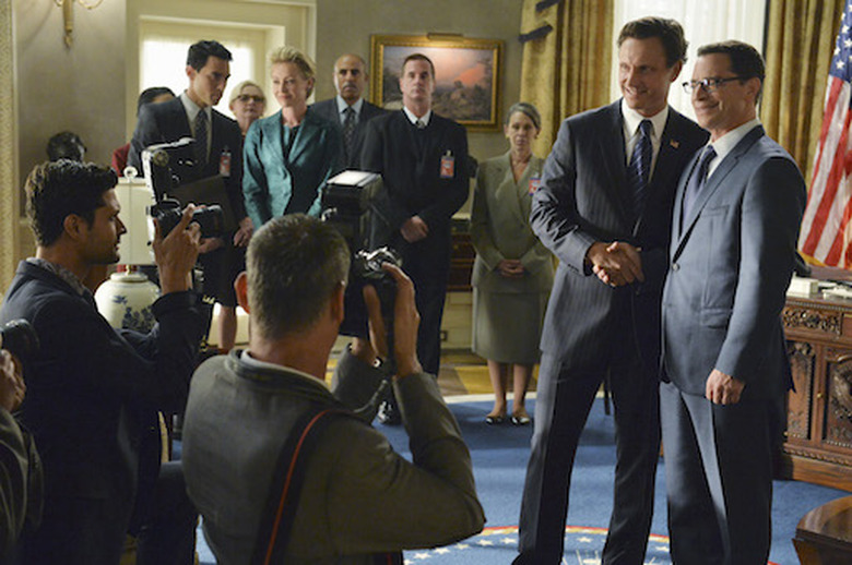 GUSTAVO ADOLFO, PORTIA DE ROSSI, TONY GOLDWYN, JOSHUA MALINA