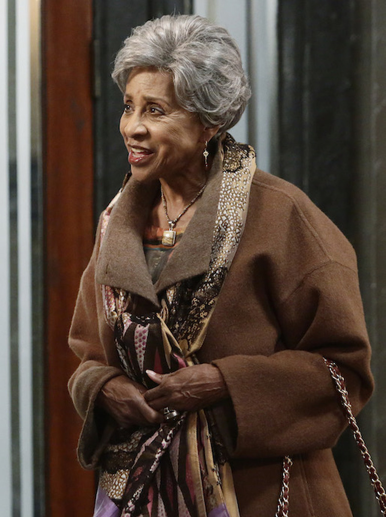 MARLA GIBBS