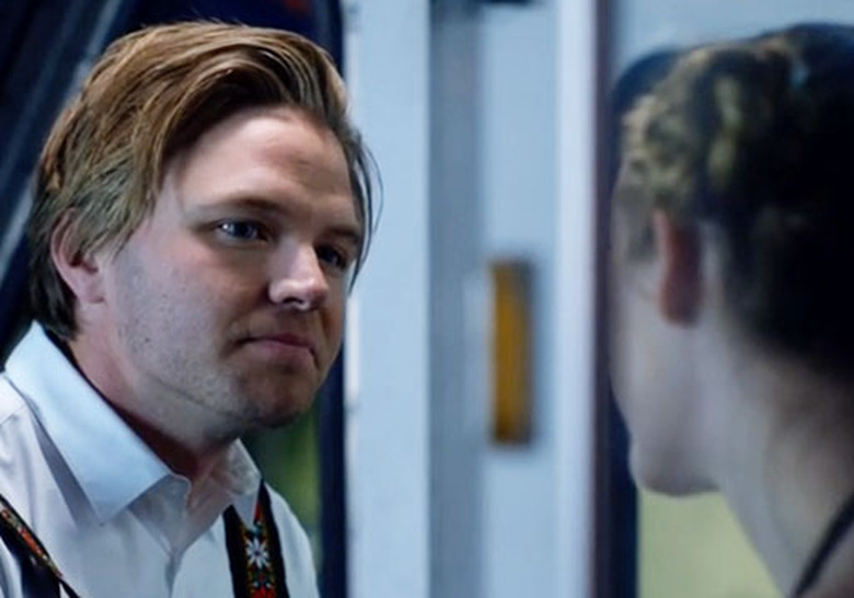 ShipShape_AwkwardJakeLissa_DW