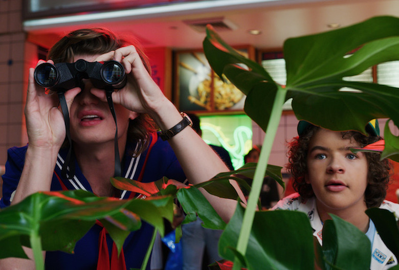 stranger things season 3 photos