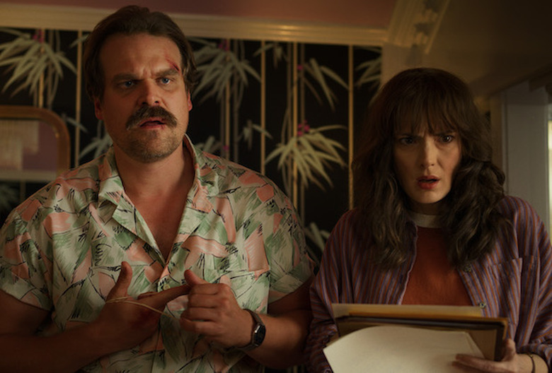 stranger things season 3 photos