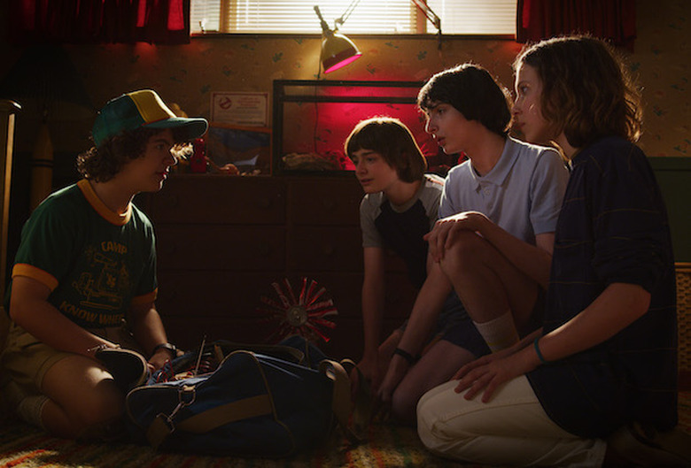 stranger things season 3 photos