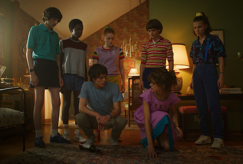 stranger things season 3 photos
