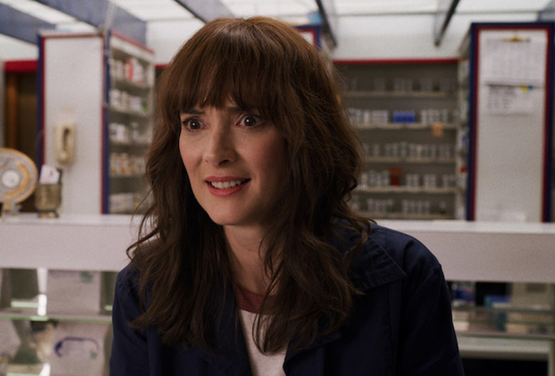 stranger things season 3 photos