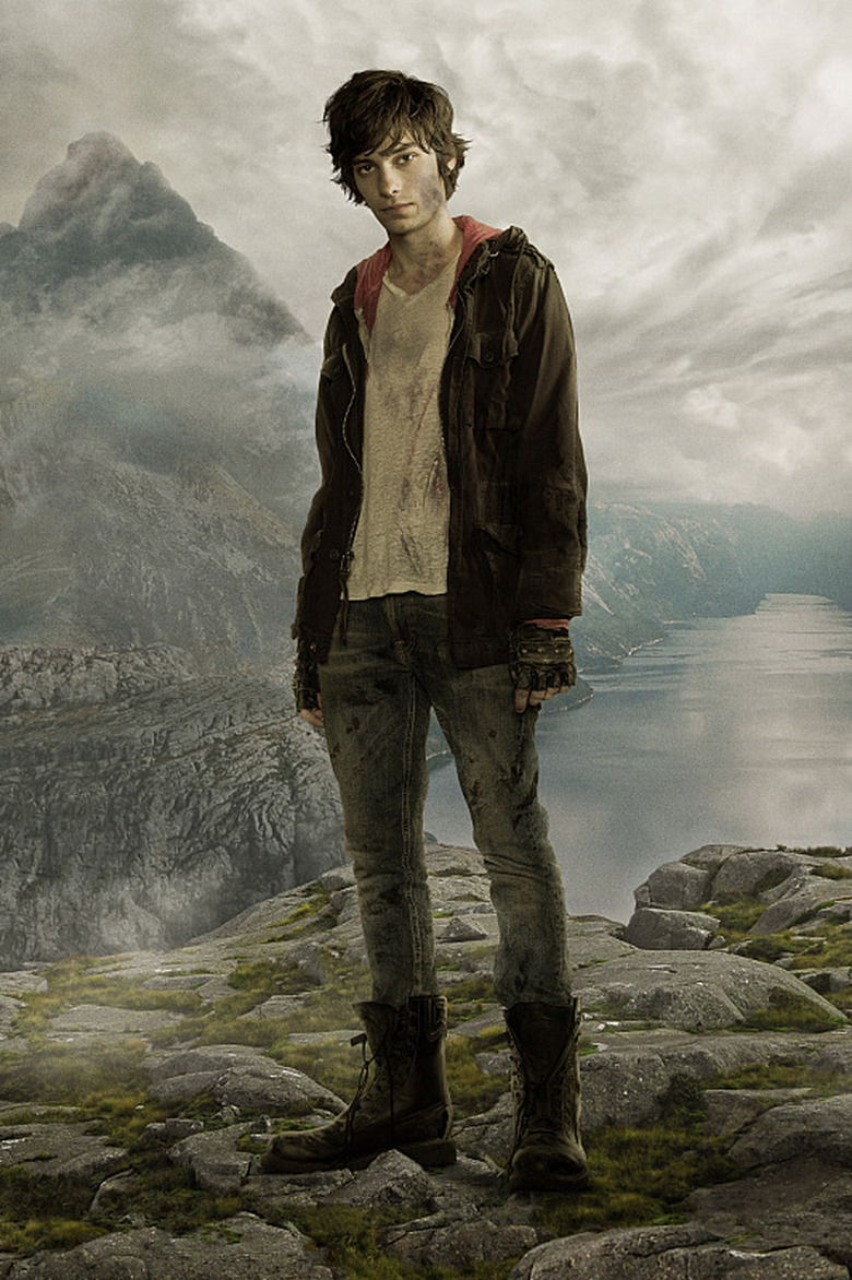 the-100-season-2-cast-photos