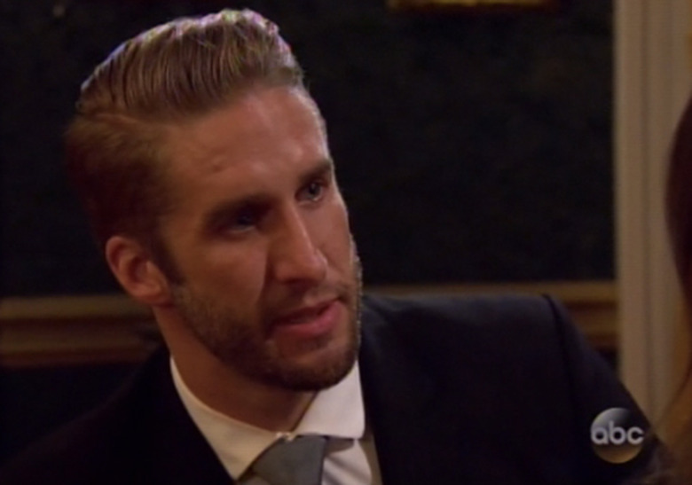 the-bachelorette-shawn-rose-ceremony-6