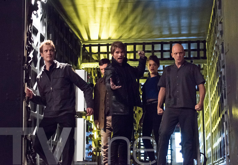 the-flash-rogue-air-4